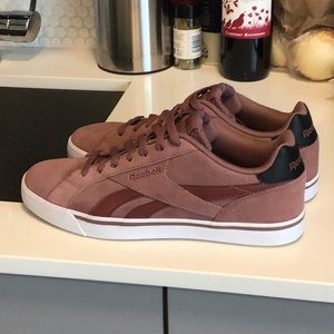 Men’s suede Reebok classics only worn couple times